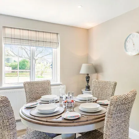 Holiday home 2 Bed In Easingwold 84001 Crayke