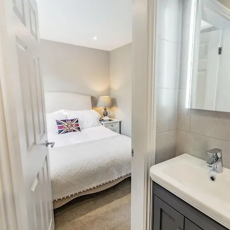 2 Bed In Easingwold 84001 Feriehus