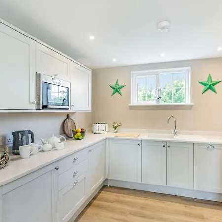 別荘 2 Bed In York Oc-84001